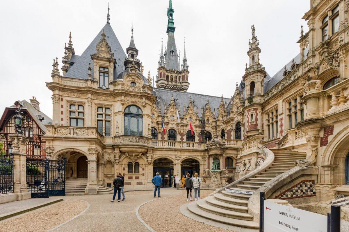 fecamp-palais-benedictine-sabina-lorkin-1200×800 (1)